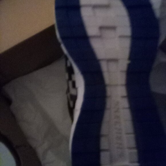 NEW KIDS Skechers Mega-Craft - Picture 4 of 6